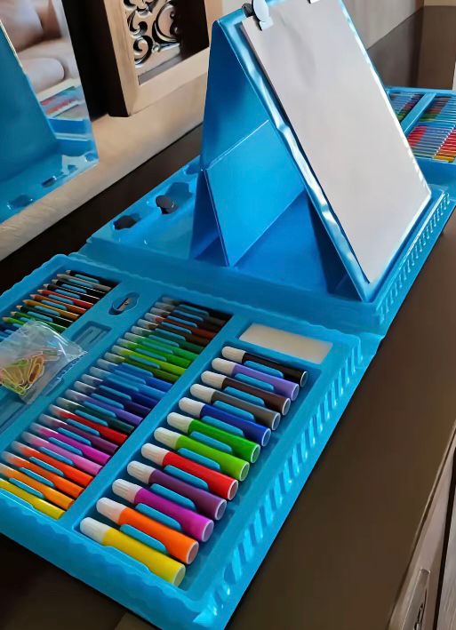 حقيبة التلوين